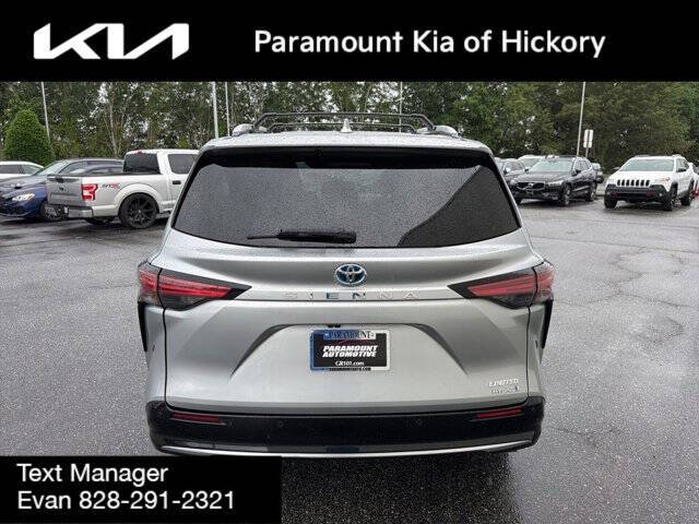 2021 Toyota Sienna Limited 7-Passenger
