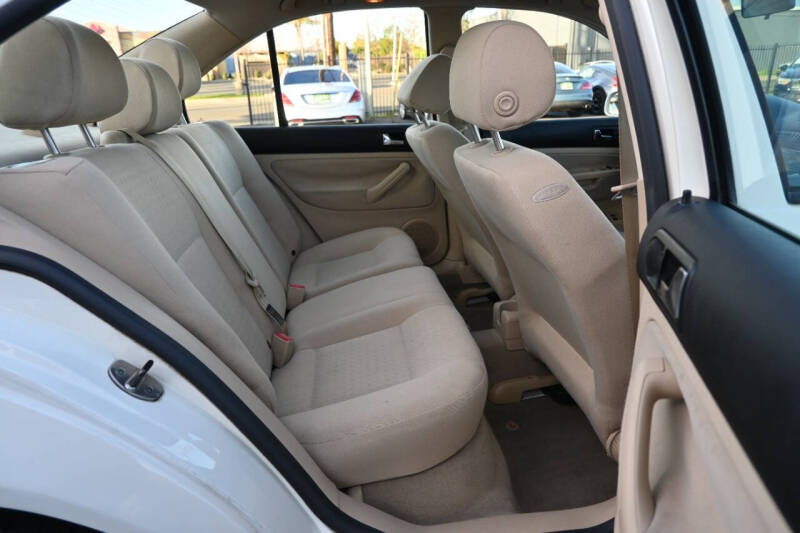 2004 Volkswagen Jetta GL