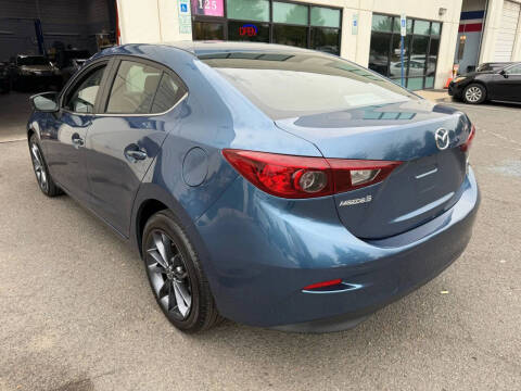 2017 Mazda MAZDA3 Sport