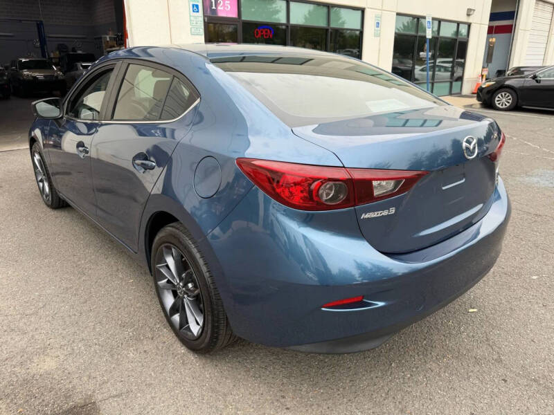 2017 Mazda MAZDA3 Sport