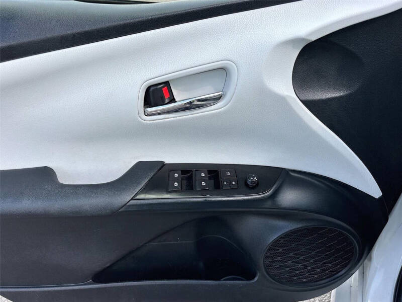 2016 Toyota Prius Two