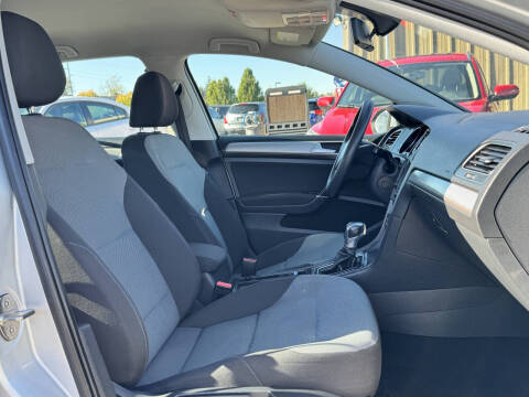 2016 Volkswagen e-Golf SE