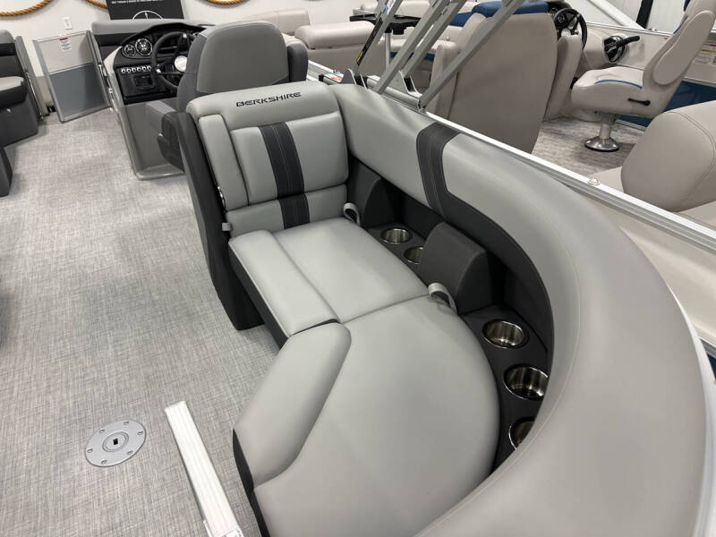 2025 Berkshire 22 RFX CTS 2.75