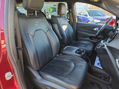 2020 Chrysler Pacifica Touring L Plus