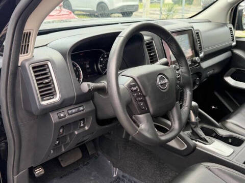 2024 Nissan Frontier SL