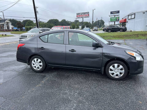2015 Nissan Versa 1.6 S Plus