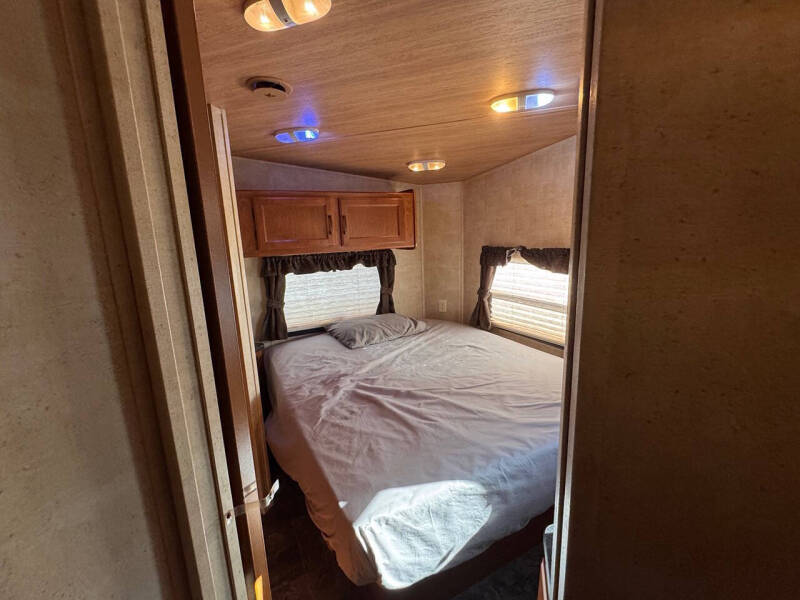 2013 Keystone RV Raptor