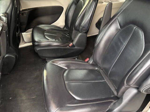 2022 Chrysler Pacifica Hybrid Touring L