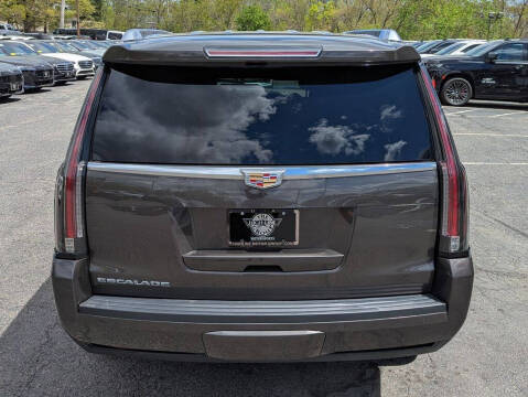 2020 Cadillac Escalade Platinum