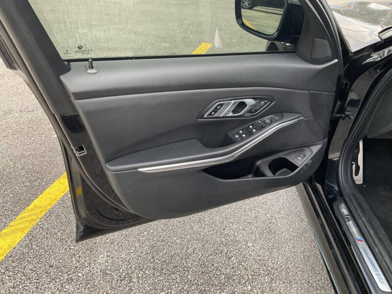 2022 BMW 3 Series 330i