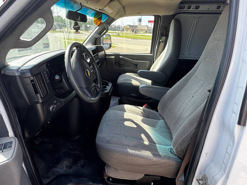 2019 Chevrolet Express 2500