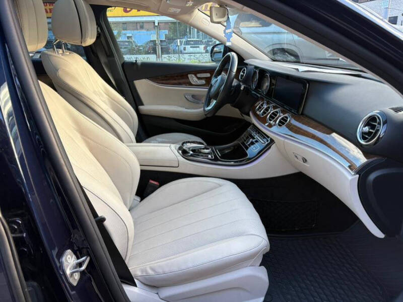 2017 Mercedes-Benz E-Class E 300 4MATIC