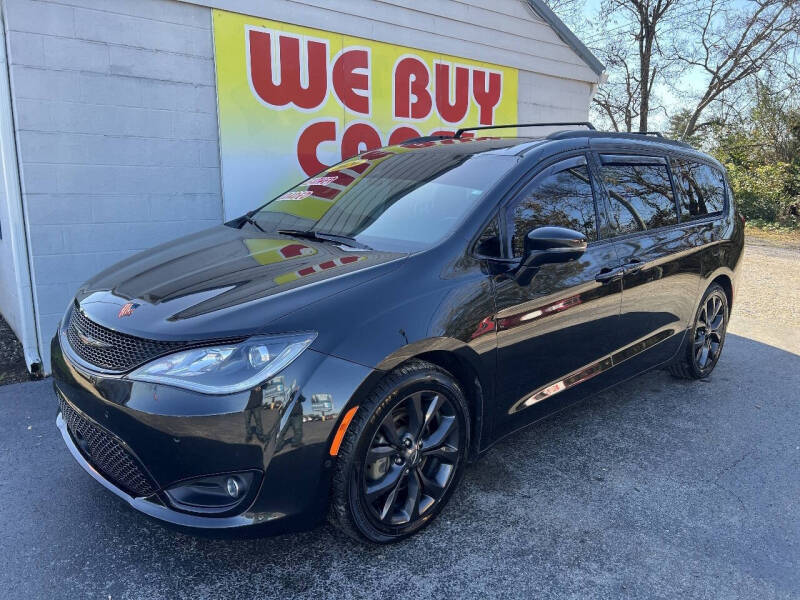 2020 Chrysler Pacifica Limited Red S