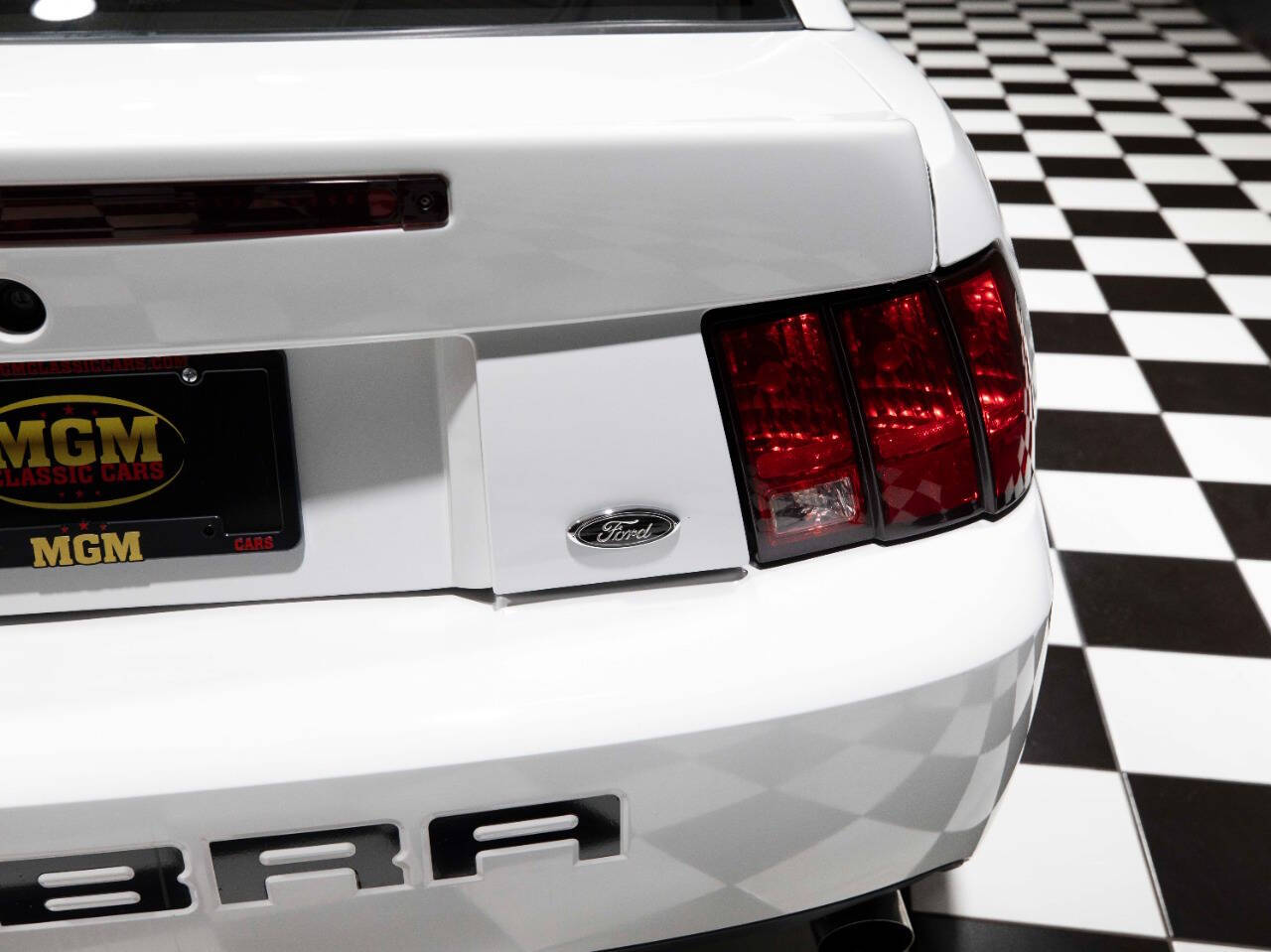 2003 Ford Mustang SVT Cobra 20