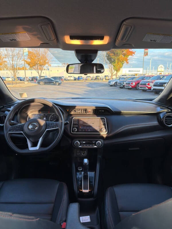 2020 Nissan Kicks SR