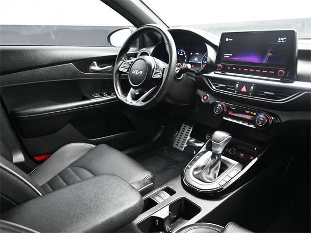 2022 Kia Forte GT Line