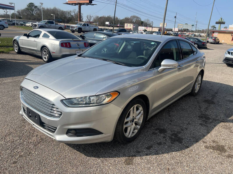 2015 Ford Fusion SE