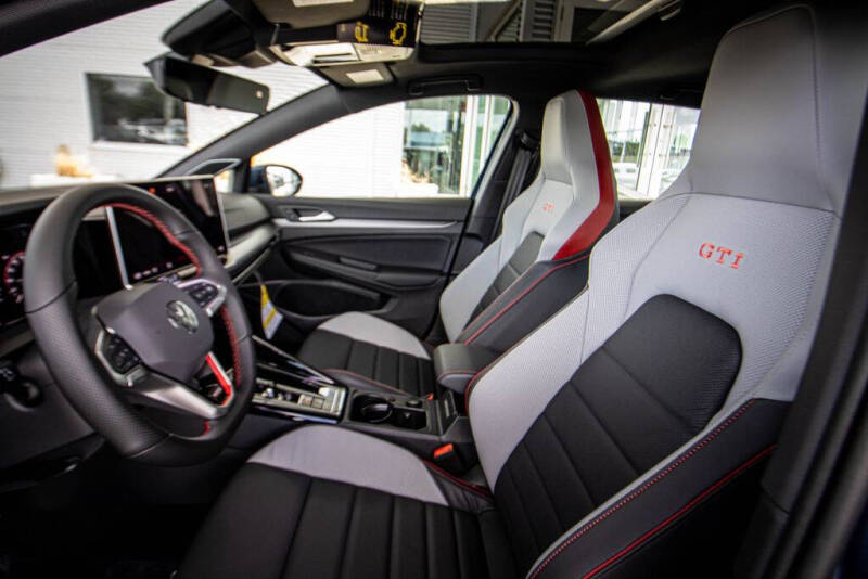 2026 Volkswagen Golf GTI Autobahn