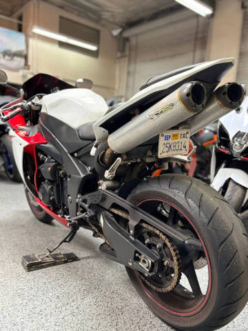 2009 Yamaha YZF-R1