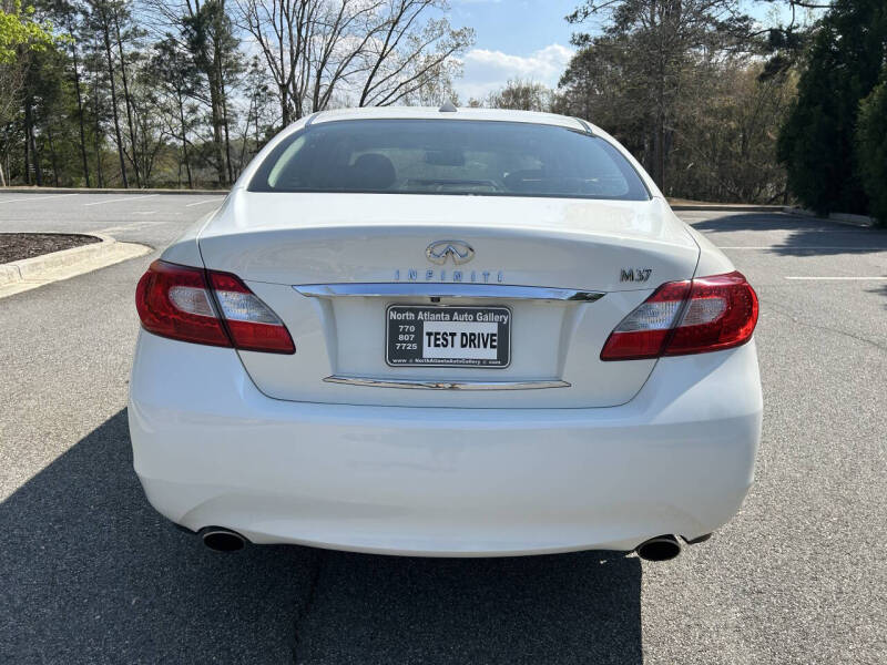 2012 Infiniti M37