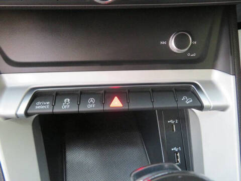 2020 Audi Q3 quattro Premium 45 TFSI