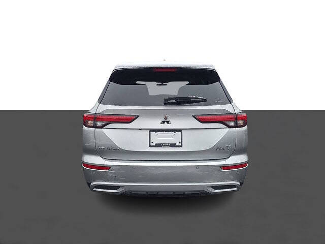 2024 Mitsubishi Outlander PHEV SE