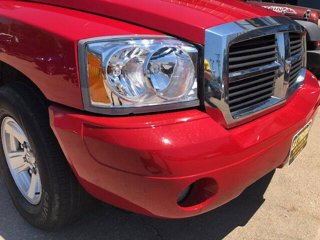 2007 Dodge Dakota for sale at Extreme Auto Plaza in Des Moines, IA