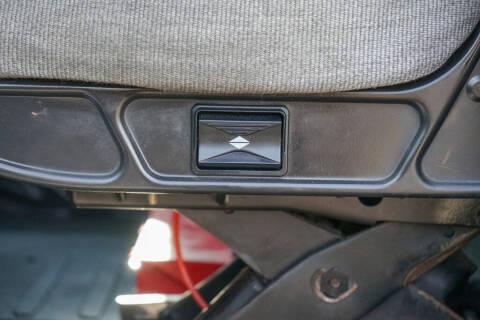 2013 Freightliner M2 106