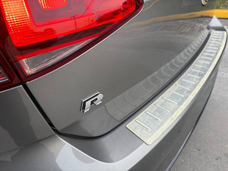 2016 Volkswagen Golf R 4Motion