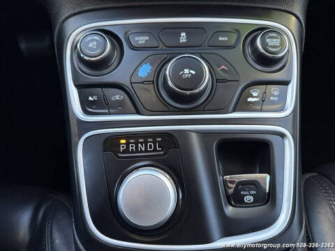 2017 Chrysler 200 Limited Platinum