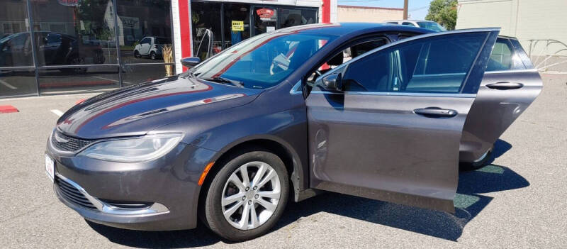 2015 Chrysler 200 Limited
