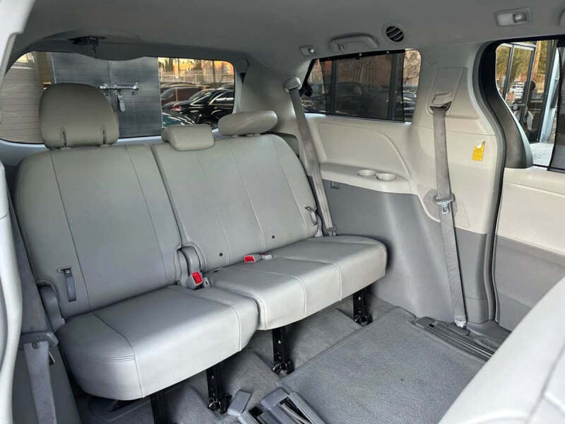 2013 Toyota Sienna