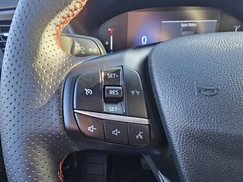 2025 Ford Escape ST-Line Select