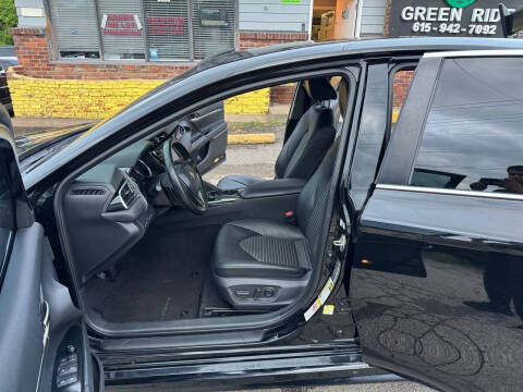 2018 Toyota Camry SE