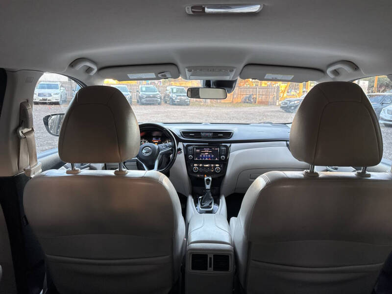 2020 Nissan Rogue Sport SV