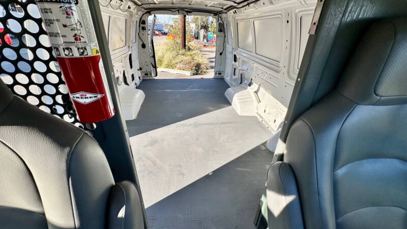 2011 Ford E-Series E-350 SD