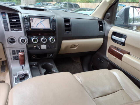 2011 Toyota Sequoia Platinum