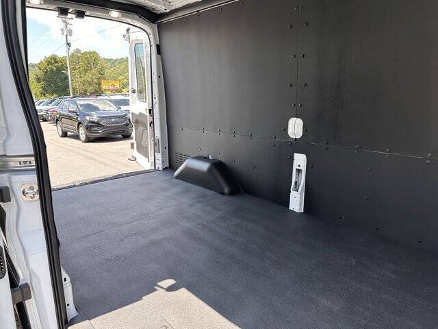 2025 Ford Transit 250