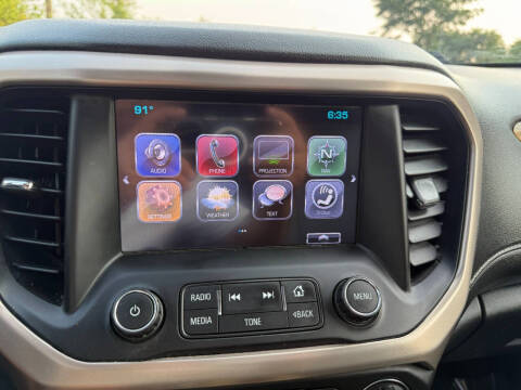 2017 GMC Acadia Denali
