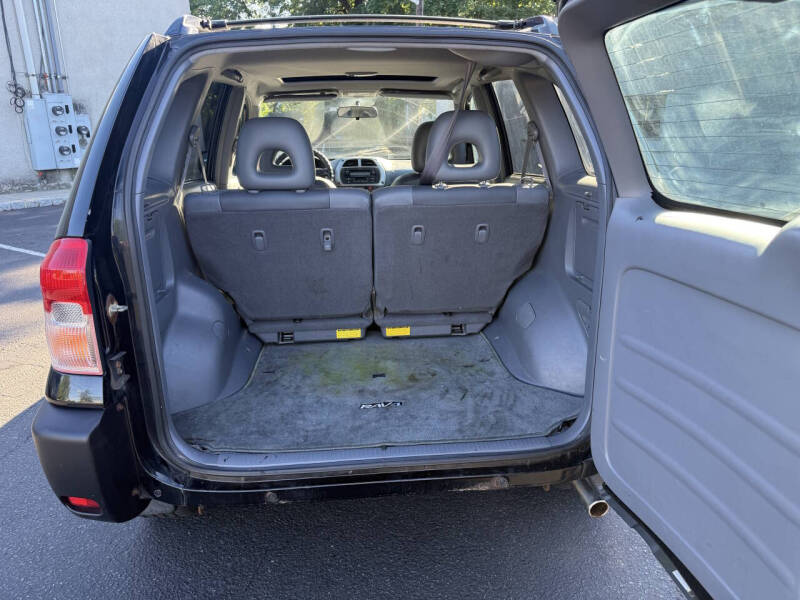 2003 Toyota RAV4