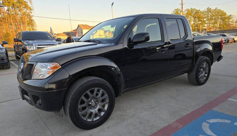 2012 Nissan Frontier SV photo 2