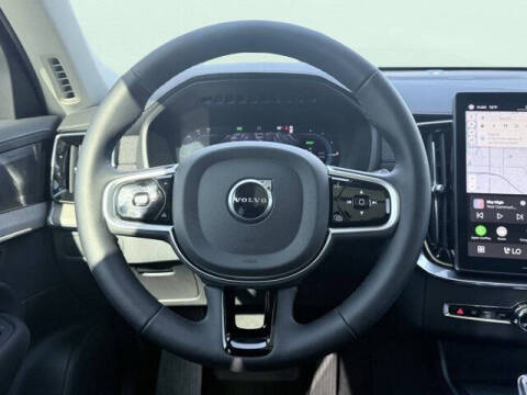 2025 Volvo XC90 T8 Ultra Bright Theme 6P