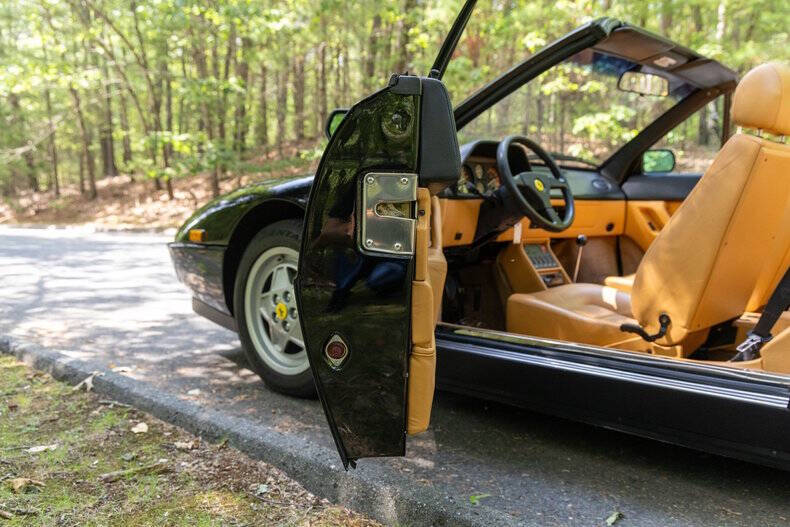 1989 Ferrari Mondial T