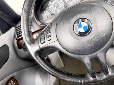 2004 BMW 3 Series 325Ci