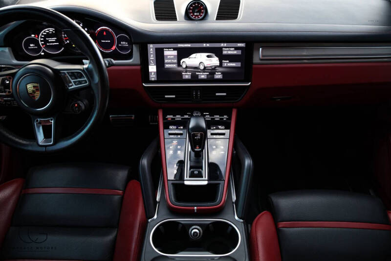 2021 Porsche Cayenne Turbo