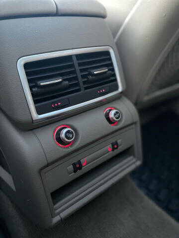 2011 Audi Q7 3.0T quattro Premium Plus