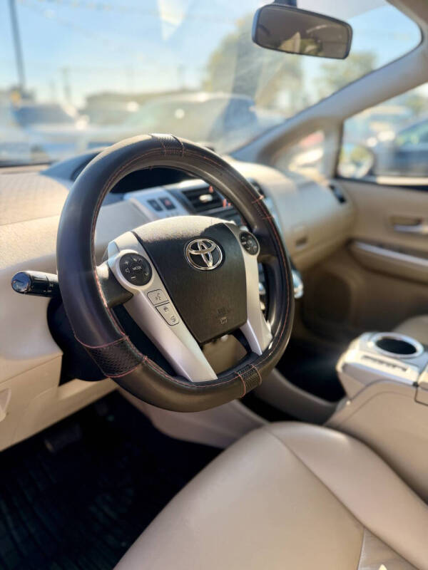 2012 Toyota Prius v Three