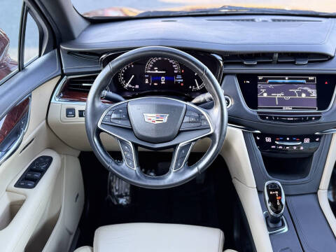 2017 Cadillac XT5 Luxury