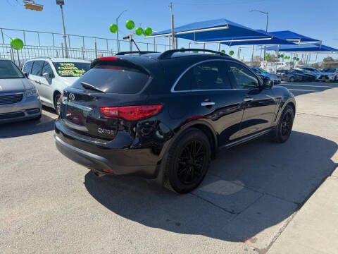 2017 Infiniti QX70
