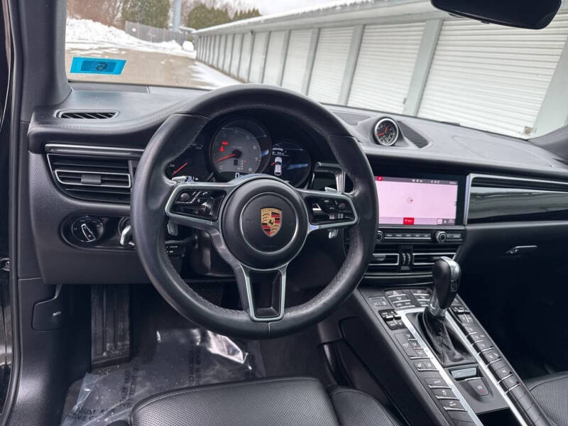 2020 Porsche Macan S